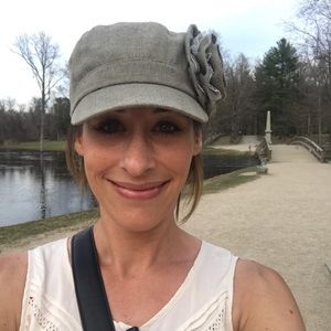 Meet your Posher, Julie